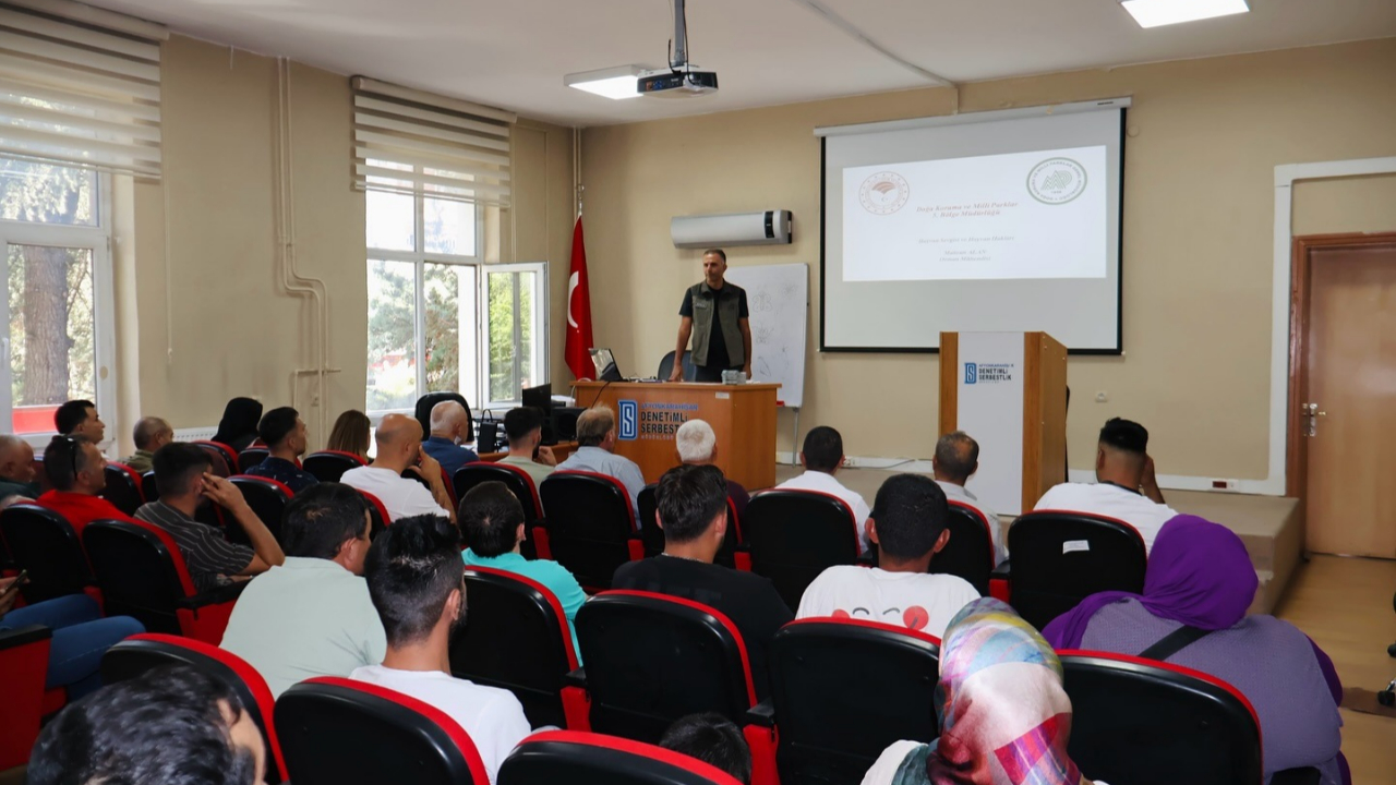 Afyonkarahisar’da Hayvan Sevgisi ve Hakları Eğitimi Verildi