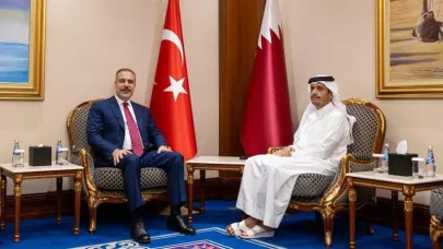 Bakan Fidan, Doha’da Katar Başbakanı ile Görüştü