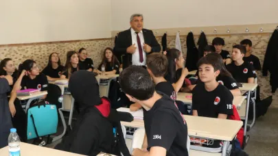 Miraç Sünnetci’den Kocatepe Anadolu Lisesine Anlamlı Ziyaret