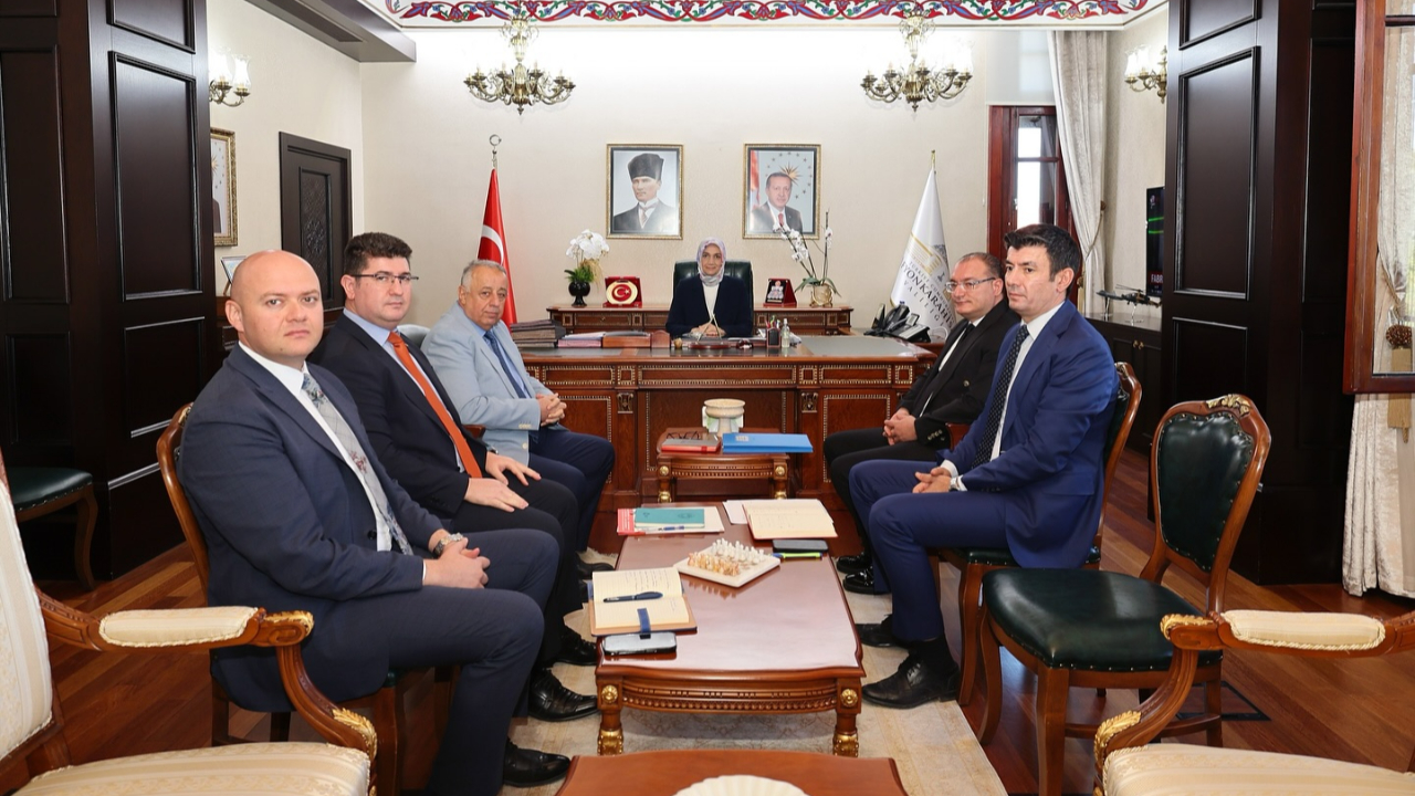 Vali Yiğitbaşı, Yardımcılarıyla Afyonkarahisar’da Kamu Hizmetlerini Masaya Yatırdı