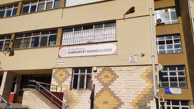 Cumhuriyet Anadolu Lisesi’nden İlk Mezunlar Pilav Günü Daveti