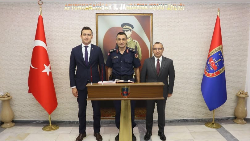 Kaymakam Yücel ve Demirci İl Jandarma Komutanı Kaya’yı Ziyaret Etti