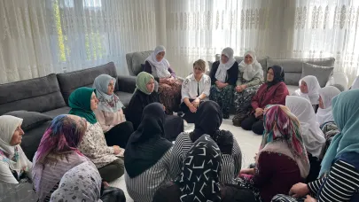 AK Kadınlar Nuribey’de “Türkiye Yüzyılı” Çalışması Yaptı