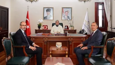 Afyonkarahisar Valisi Yiğitbaşı’na Müdür Öztürk ve Başhekim Acar’dan Ziyaret