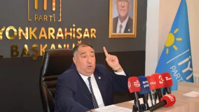 Başkan Mısırlıoğlu’ndan Sert Çıkış: “Bayrak ve Atatürk Eksikliği Cumhuriyet’e Saldırıdır”