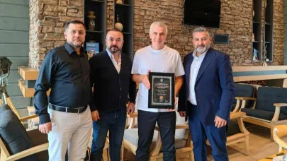 Önder Karaveli Afyon’da Beşiktaşlılarla Buluştu