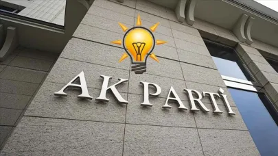 İki AK Parti İl Başkanı Görevinden İstifa Etti