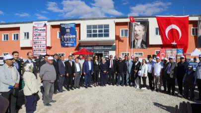 İscehisar'da Gençliğe Yatırım: Salonlu Gençlik Merkezi'nin Temeli Atıldı