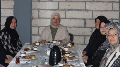 Başkan Kılınçarslan Halk Günü Toplantılarında Kadınlarla Buluştu