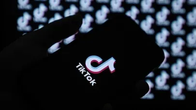 Bakanlık Harekete Geçti! Baba Gözaltına Alındı, TikTok’taki Çocuk Koruma Altına Alındı