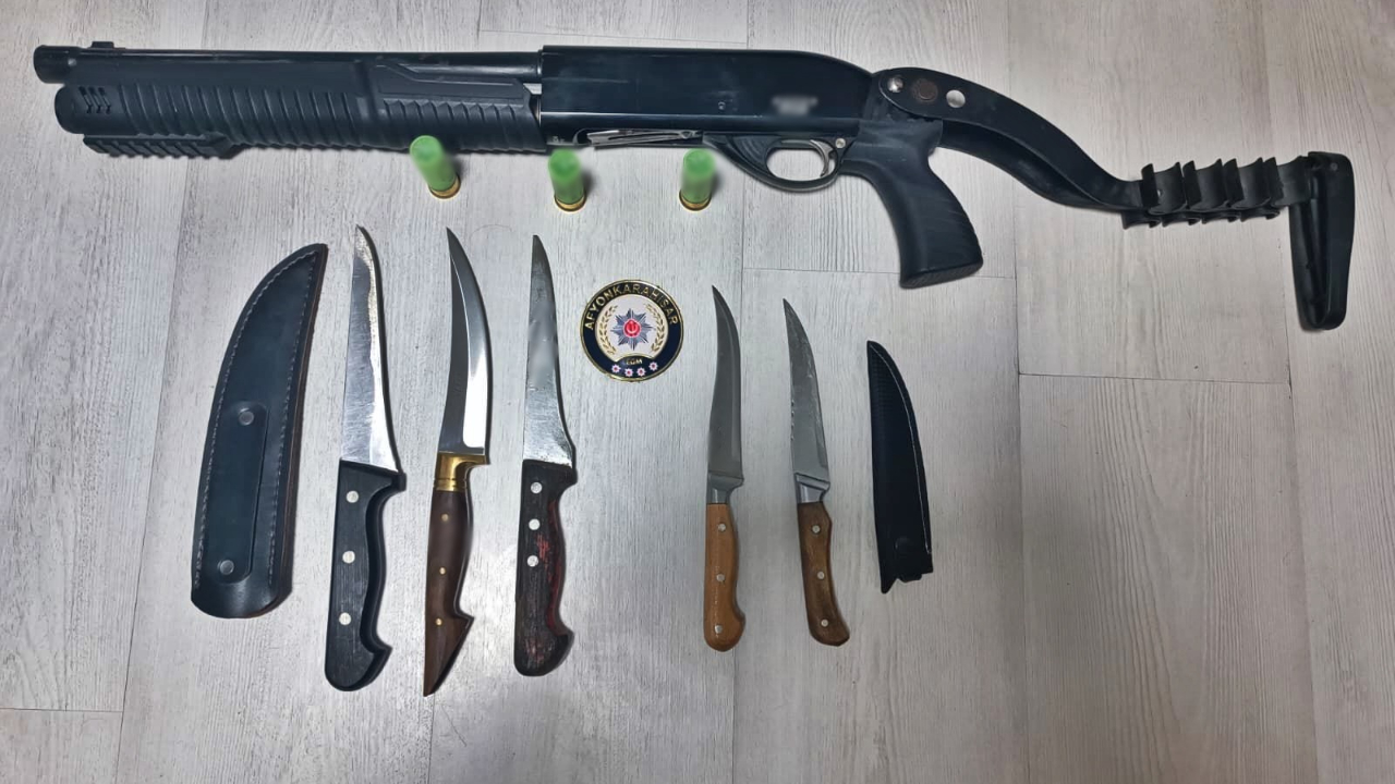 Afyonkarahisar’da Polis Denetimlerinde Hırsızlık Çetesi Ele Geçirildi