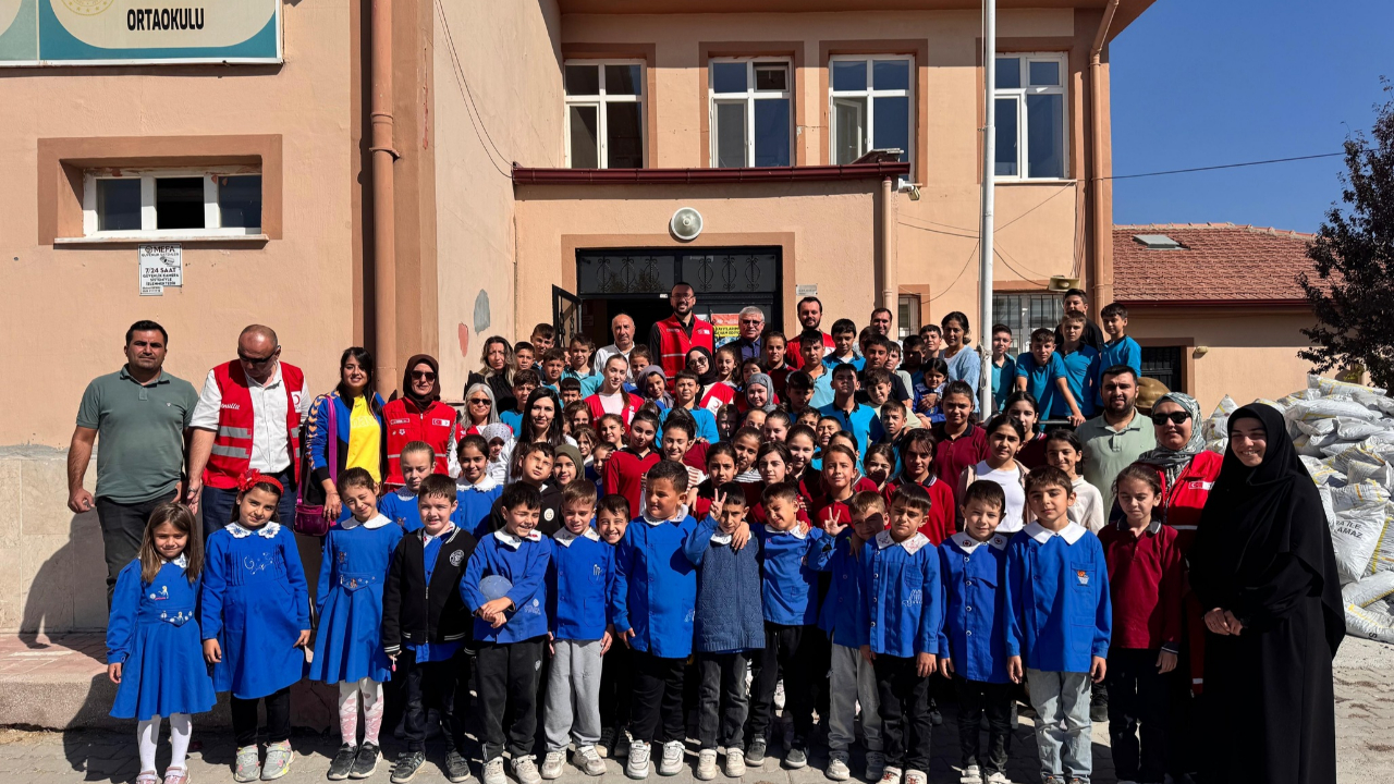 Milli Eğitim Bakanlığı ve Kızılay’dan Öğrencilere Destek