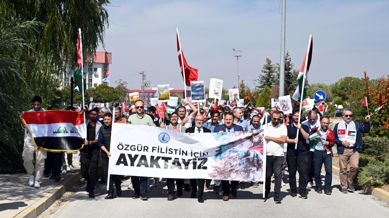 Afyon Kocatepe Üniversitesinde Filistin’e Destek Yürüyüşü Beşinci Gününde