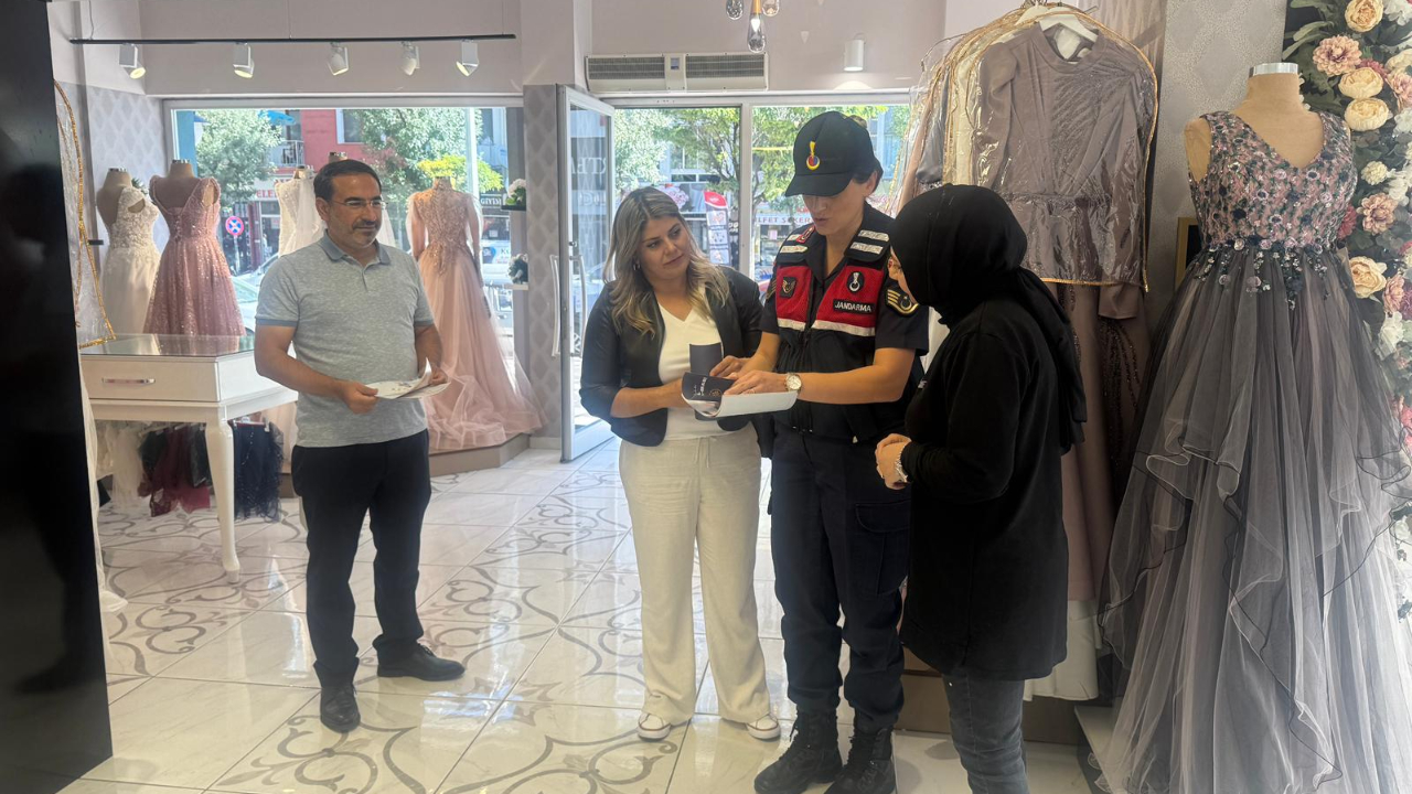 Jandarma’dan Vatandaşlara Farkındalık Eğitimi