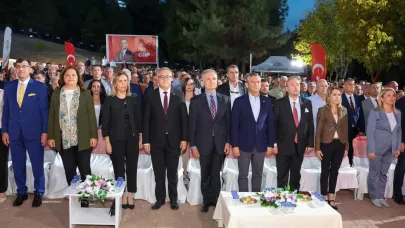 Başkan Köksal, Uşak'ta CHP Lideri Özel İle Açılışa Katıldı