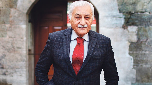 Yavuz Bülent Bâkiler Hayatını Kaybetti: Edebiyat Dünyası Yasta