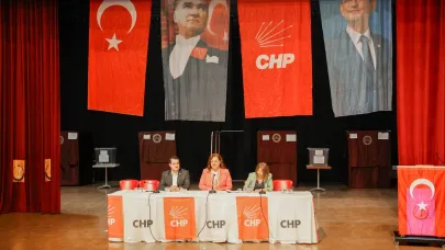 Başkan Köksal, CHP Uşak Merkez İlçe Kongresi’ne Katıldı