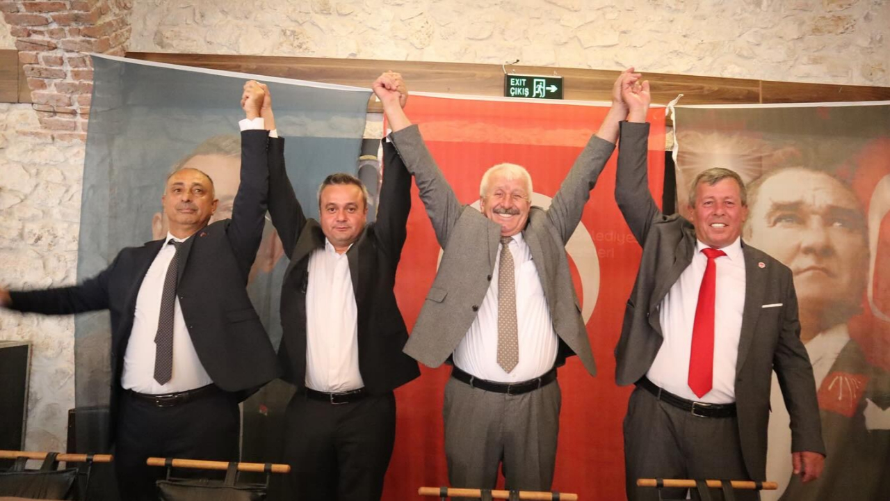 CHP Emirdağ İlçe Kongresi Tamamlandı: Erdal Kaya Güven Tazeledi