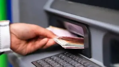 ATM ve IBAN'dan Para Göndermede Yeni Dönem 1 Ocak'ta Başlıyor
