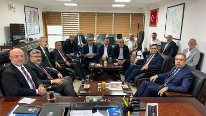 Bakan Yardımcısı Gümen’den AK Parti İl Başkanlığı’na Ziyaret