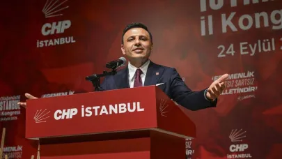 CHP İstanbul İl Başkanı Özgür Çelik Mazbatasını Aldı