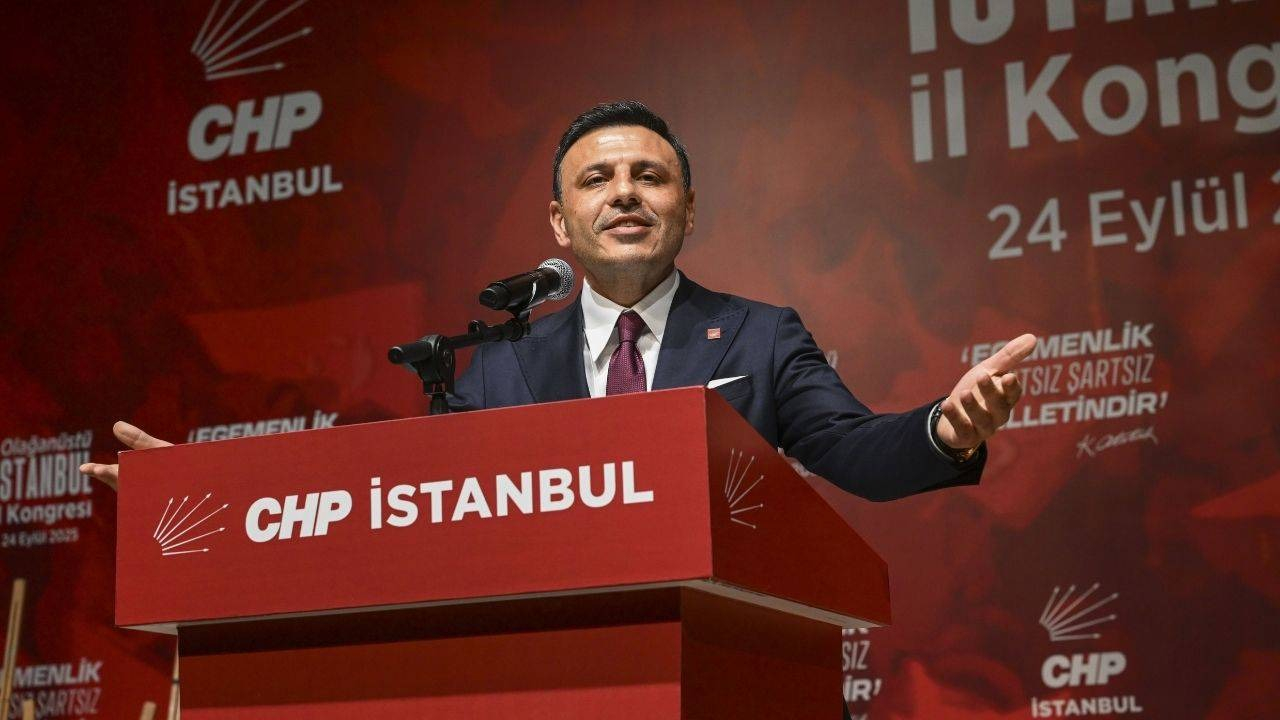 CHP İstanbul İl Başkanı Özgür Çelik Mazbatasını Aldı