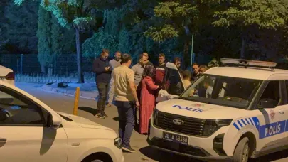 12 Yaşındaki Çocuk Üvey Babasını Bıçakladı