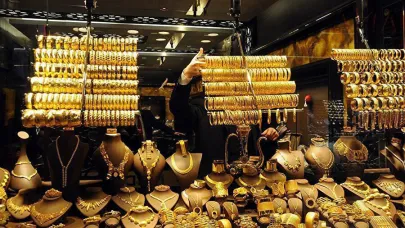 Altında Tarihi Zirve: Ons 3.867 Dolar, Gram 5.170 TL ile Rekor Kırdı