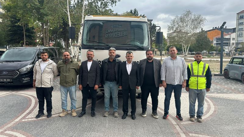 Yavuzlar İnşaat’tan Emirdağ Belediyesi’ne Hizmet Aracı Desteği