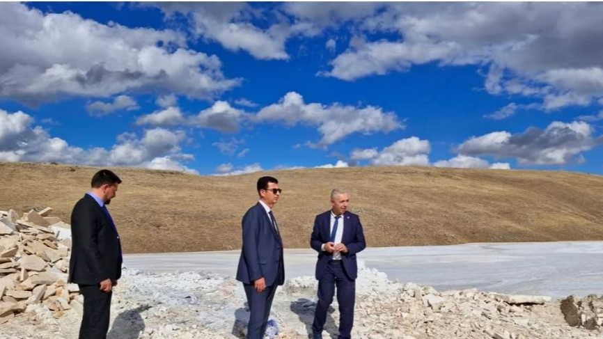 Müdür Karayol, İscehisar Mermer Atık Sahasında İncelemelerde Bulundu