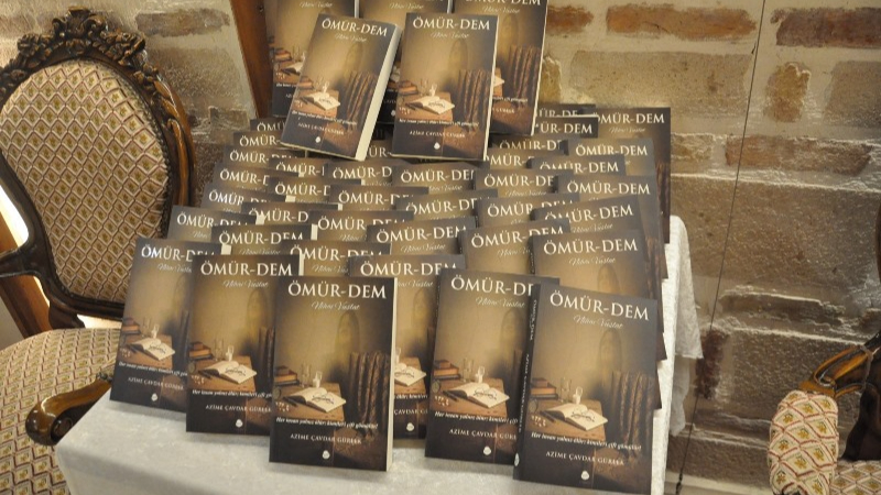 Ömür-Dem Okurlarla Buluştu