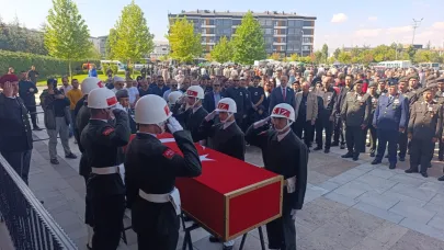 Kazada Şehit Olan Teğmen Bayram, Afyonkarahisar'da Son Yolculuğuna Uğurlandı