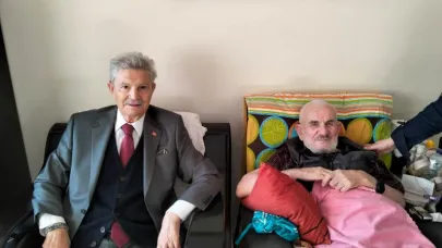Eski Bakan İsmet Attila’dan Yıldırım Dede’ye Ziyaret