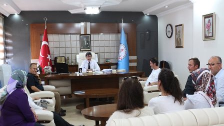 AB proje katılımcı öğretmenleri Müdür Yalçın'ı ziyaret etti