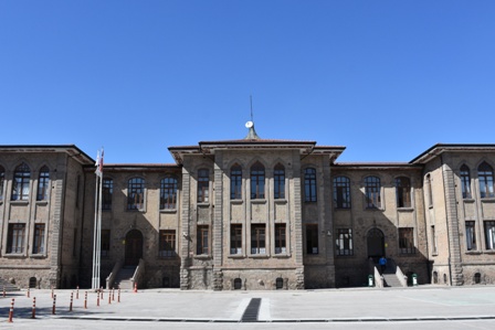 Afyon Lisesi yüz yirmi beş yıldır eğitim veriyor