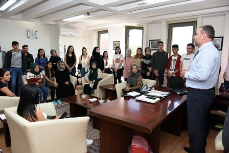 Akü yeni gelen öğrencilere oryantasyon eğitimi verdi