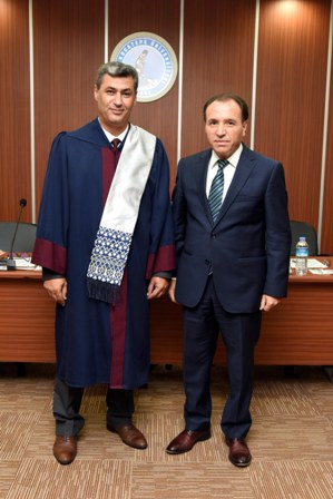 AKÜ’de cübbe giyme töreni yapıldı