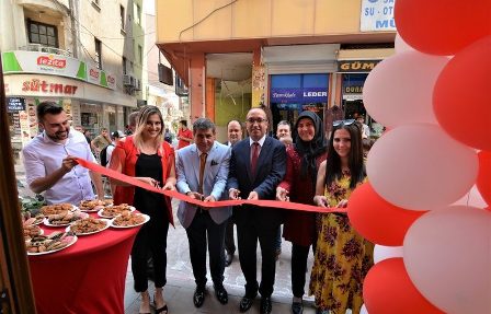 Başkan Çöl iş yeri açılışına katıldı