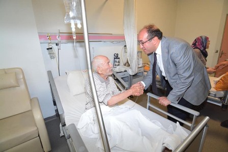 Başkan Mustafa Çöl’den hastaları ziyaret etti