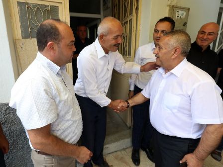 Başkan Zeybek Erenler'de