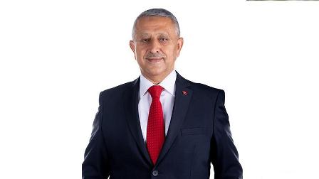 Başkan Zeybek’i destekliyorum