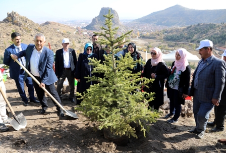Belediye'den fidan etkinliğine büyük destek