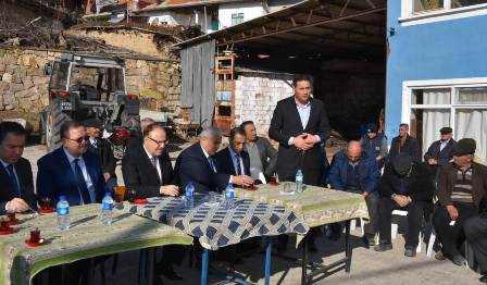 Bir Kap Sıcak Yemek Bir Parça Mutluluk