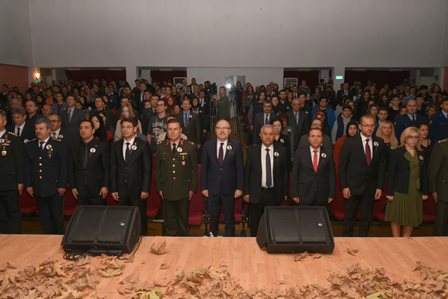 Büyük Önder Atatürk saygı ve özlemle anıldı