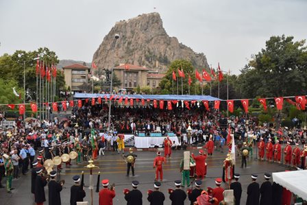 Büyük Zaferi Dolu Dolu kutlayacağız