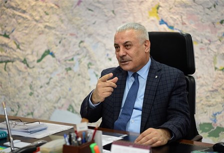 Çay Barajı inşaatında 24 saat durmak yok