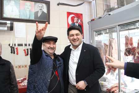 Çetinkaya esnafla iç içe
