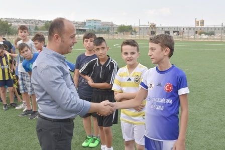 Dazkırı'da yaz futbol kursları