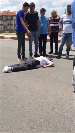 Dikkatsiz elektrikli bisiklet sürücüsü hayatını kaybetti