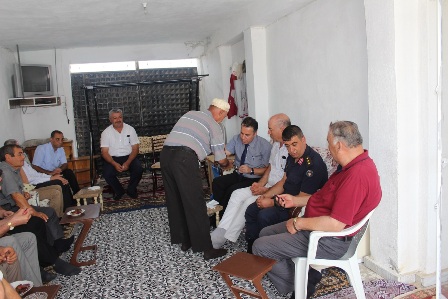 Dinar Kaymakamı Kapankaya, vatandaşlarla buluştu